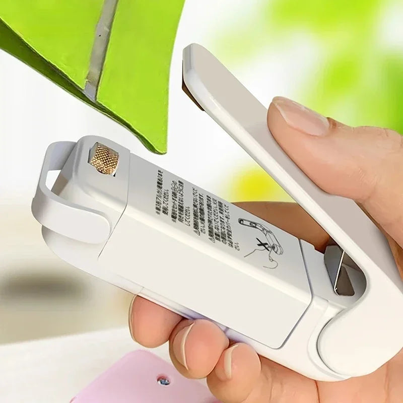 Portable Mini Heat Bag Sealer – Handheld Thermal Plastic Food Bag Sealing Machine